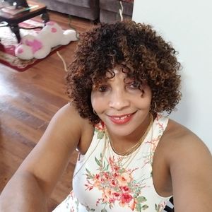 Meet your Posher, Pauline